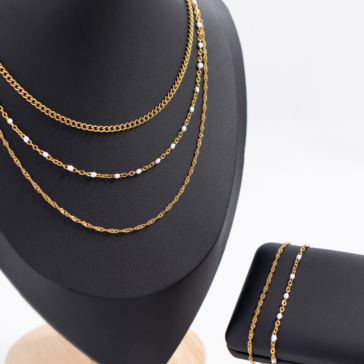Malibu Beach Necklace -18k Gold