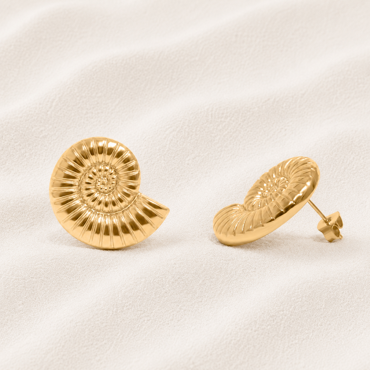 Ocean Deep Stud Earrings - 18K Gold