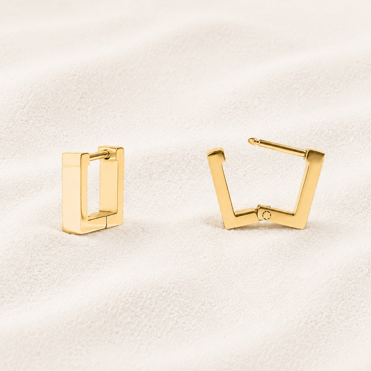 Four Corner Huggie Earrings 18K Gold