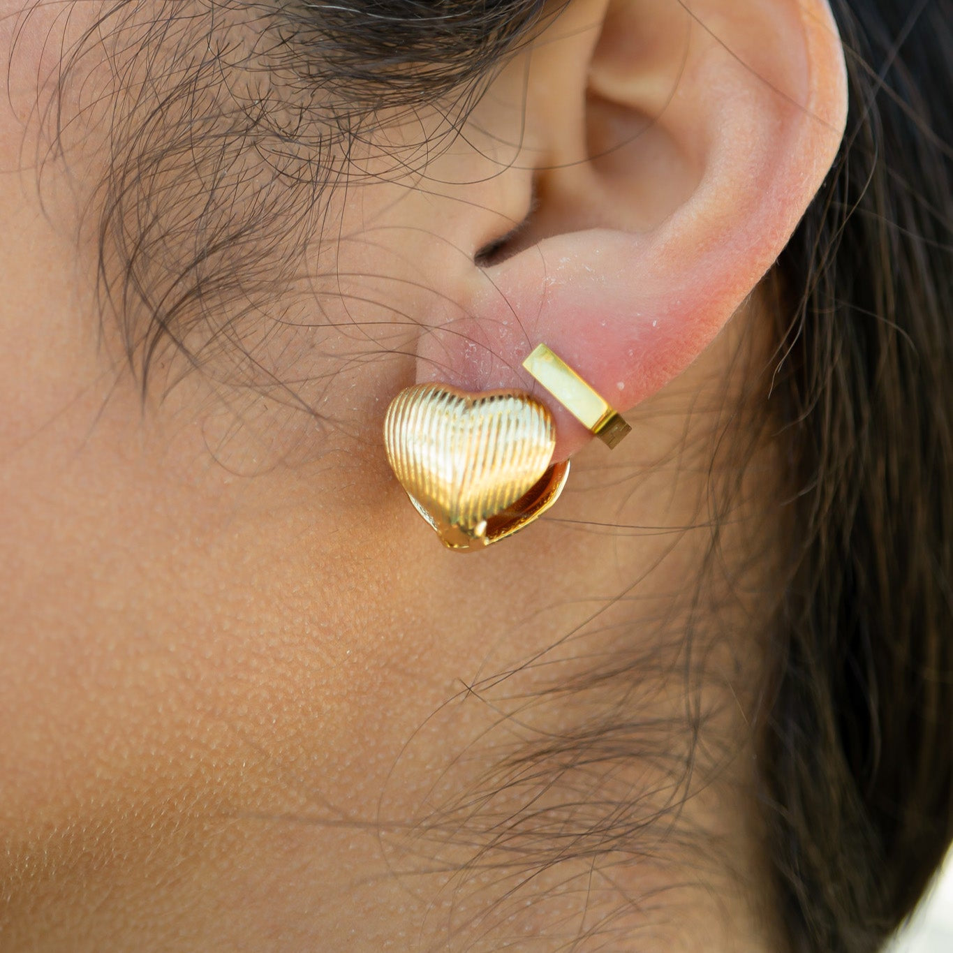 Four Corner Huggie Earrings 18K Gold