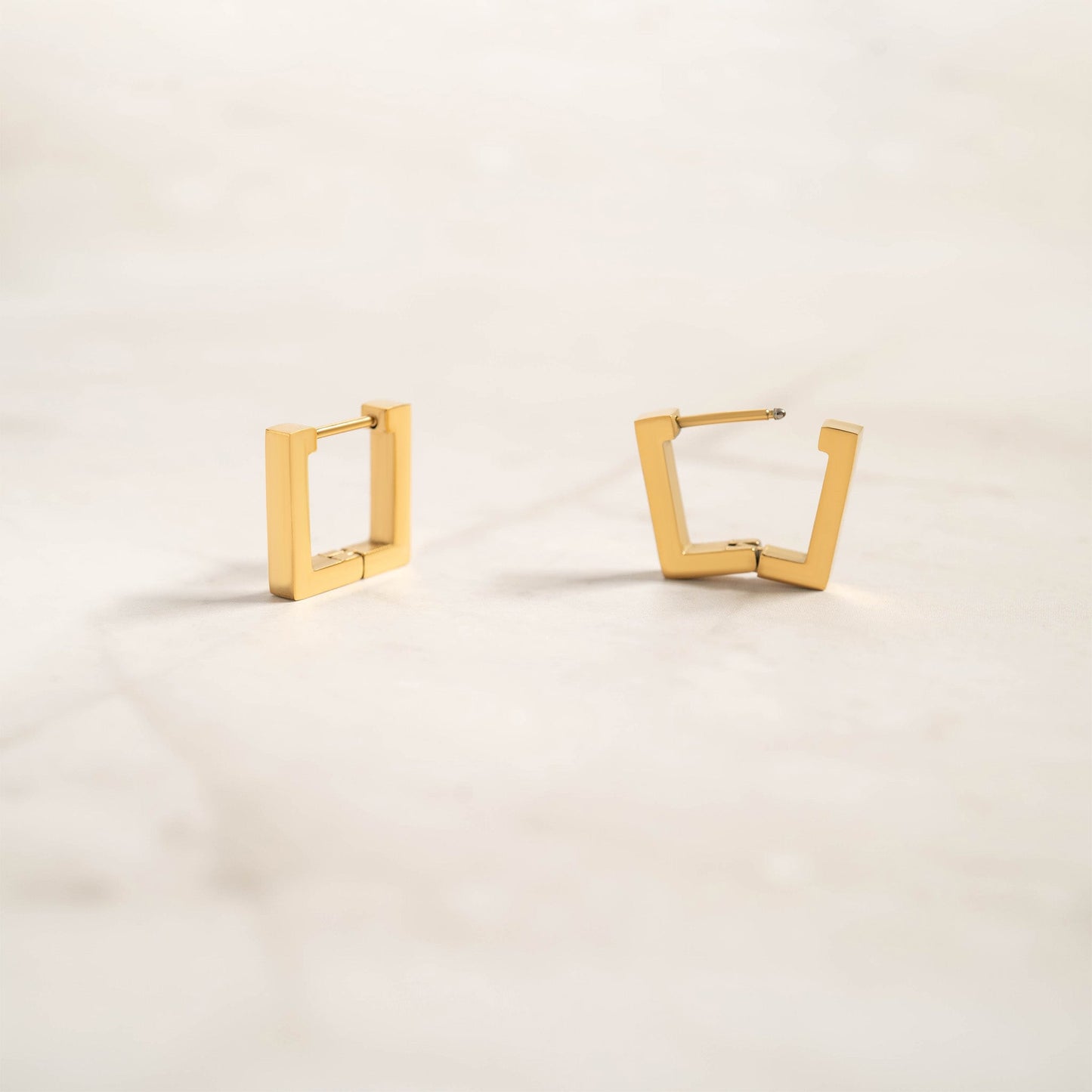 Four Corner Huggie Earrings 18K Gold